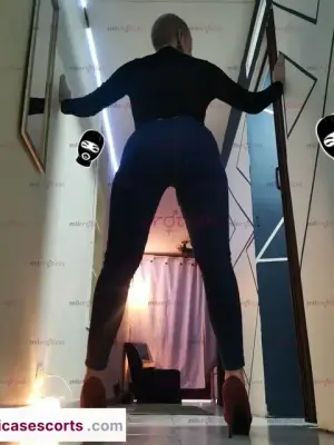 Modelo Alternativa Tatuada Con Piercings EróTicos Apto Privado En Chapinero, Escorts en Bogotá, Colombia — 32 años