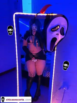 Novia Cosplayer Ninfomana Adicta Al Anal Y Grabar, Escorts en Bogotá — 20 años