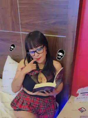 Tu Maestra Hoy Quiere Verga. ¿ Me Daras ?, Escorts en Aguascalientes — 18 años