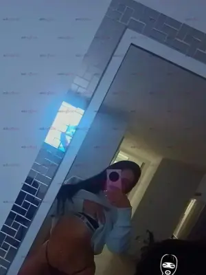 Dispuesta A Ser Tu Dulce Amante Espectacular Pelinegra, Escorts en Manizales — 18 años