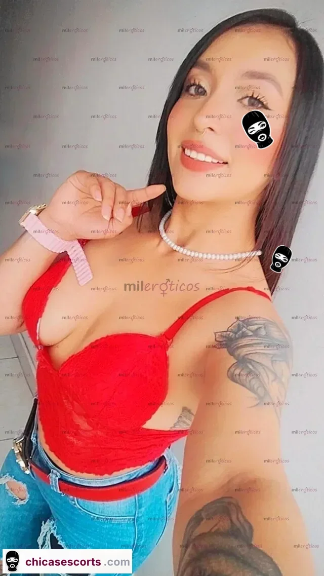 Foto de Hermosa Y Encantadora Fotos Reales Lindo Rostro Coqueta Y Dulce — imagen 3