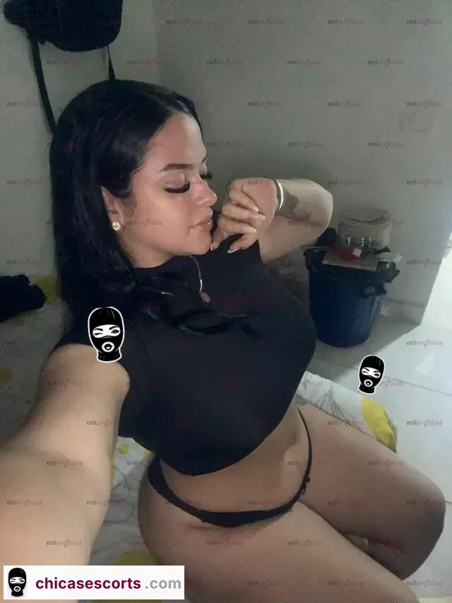 Foto de Soy Una Hermosa Jovencita Delgada De Cuerpo Torneado — imagen 7