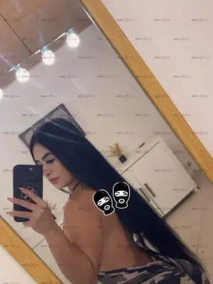 Ariana Hermosa Rampunzel Que Te Atrapa Con Su Bello Pelo Negro Hasta Sus Nalgas, Escorts en Pereira, Colombia — 20 años
