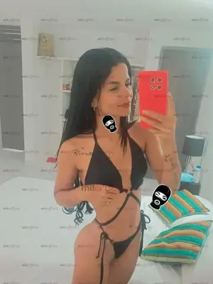 Complaciente Y Experta En La Cama, Escorts en Florencia, Colombia — 18 años