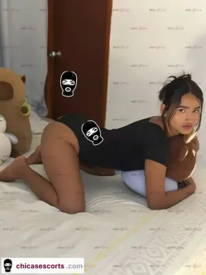 Tierna Carita Linda Flaquita Extrovertida, Escorts en Bogotá — 18 años