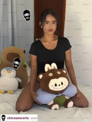 Tierna Carita Linda Flaquita Extrovertida, Escorts en Bogotá, Colombia — 18 años