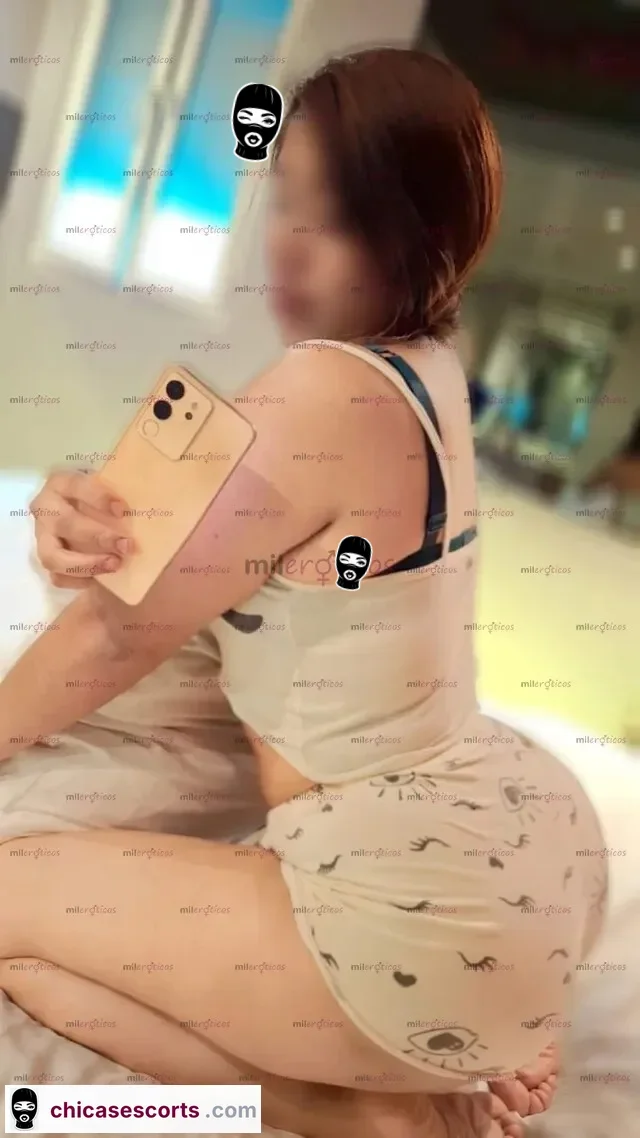 Foto de Ya Quiero Sentir Tus Huevotes Chocando Con Mi Culito Mientras Gimo Rico — imagen 4