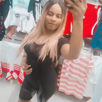 Niurka Guzman, Encuentros en Santo Domingo, República Dominicana — 32 años