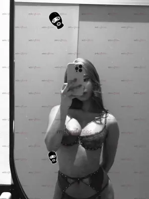 Hola Mor Soy Gabriela Por Pocos Dias En Tu Ciudad, Escorts en Bogotá — 18 años