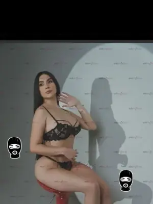 Nicol Belleza Irresistible, Escorts en Medellín — 18 años